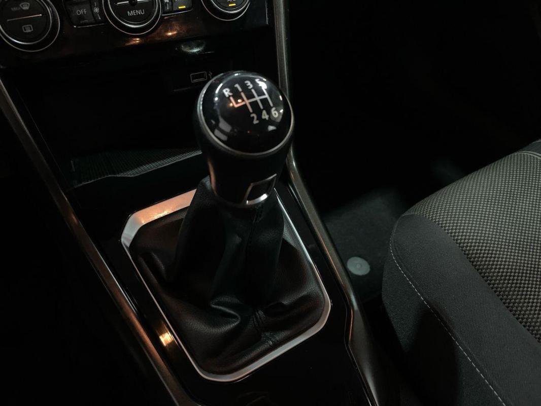 Volkswagen T-Roc - Photo 11