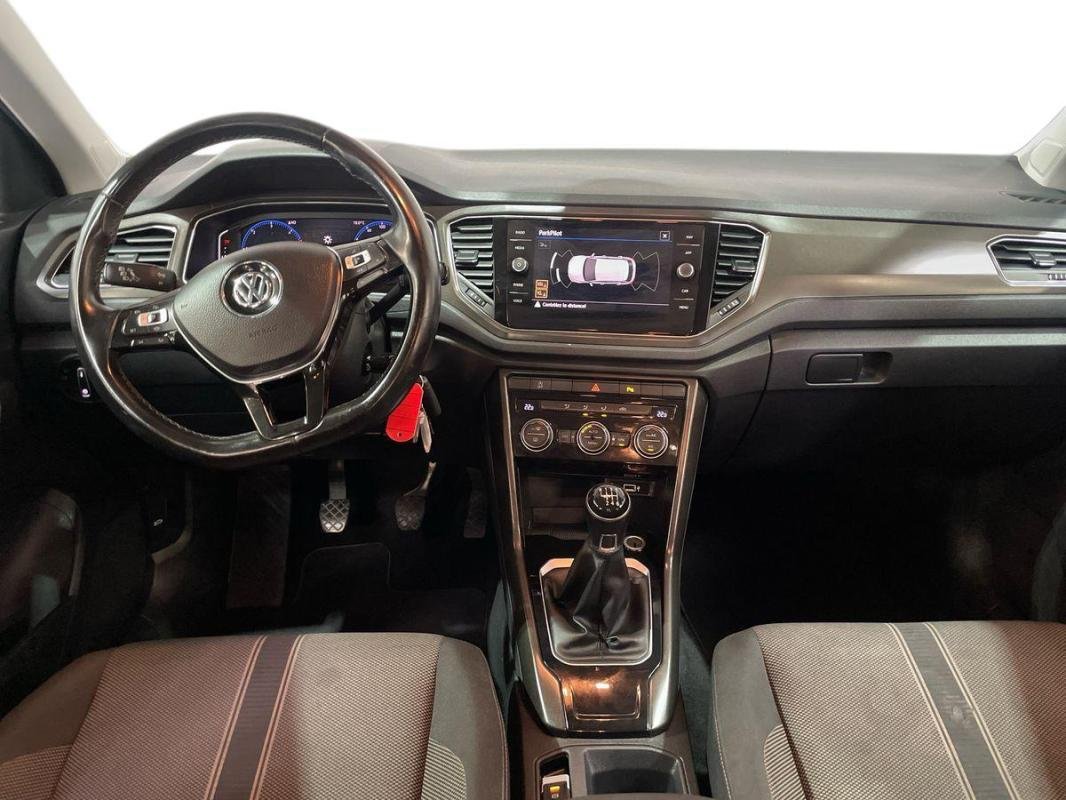 Volkswagen T-Roc - Photo 8