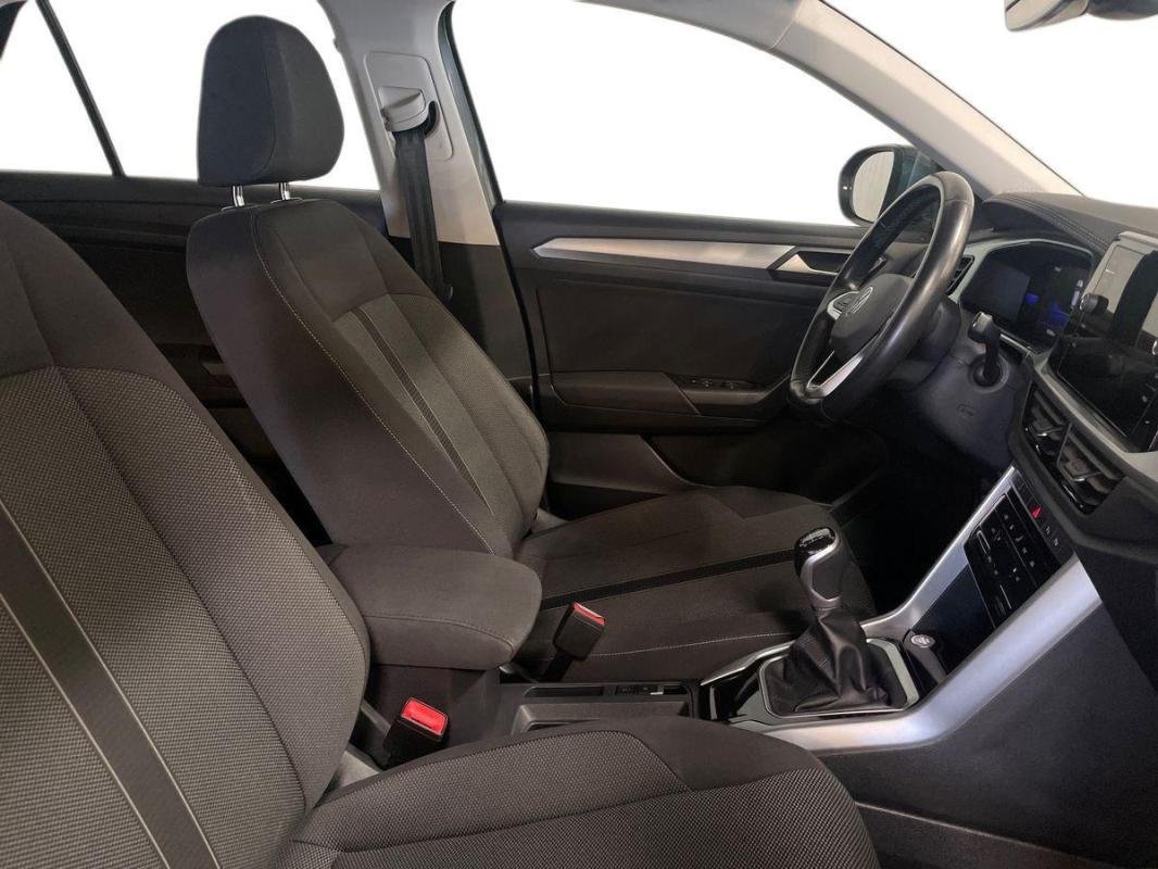 Volkswagen T-Roc - Photo 13