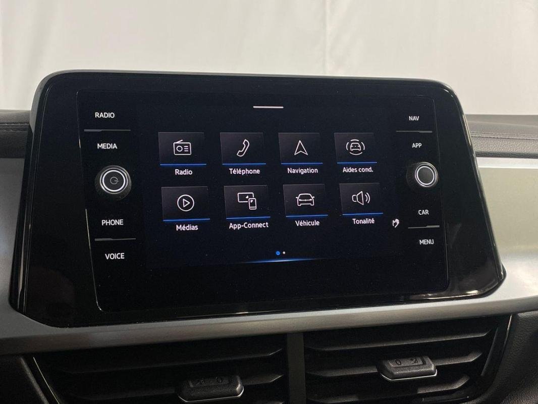 Volkswagen T-Roc - Photo 16