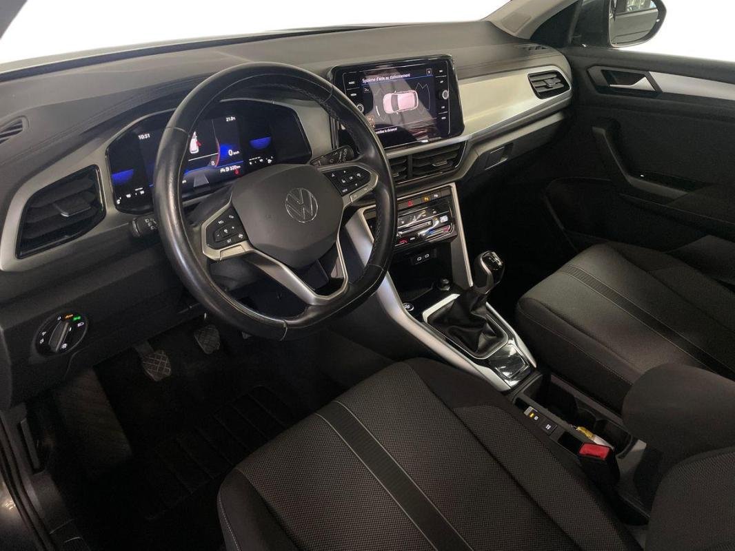 Volkswagen T-Roc - Photo 9
