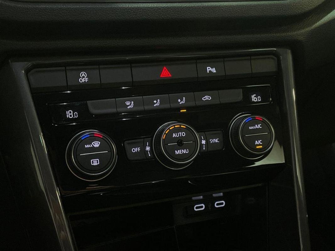 Volkswagen T-Roc - Photo 19