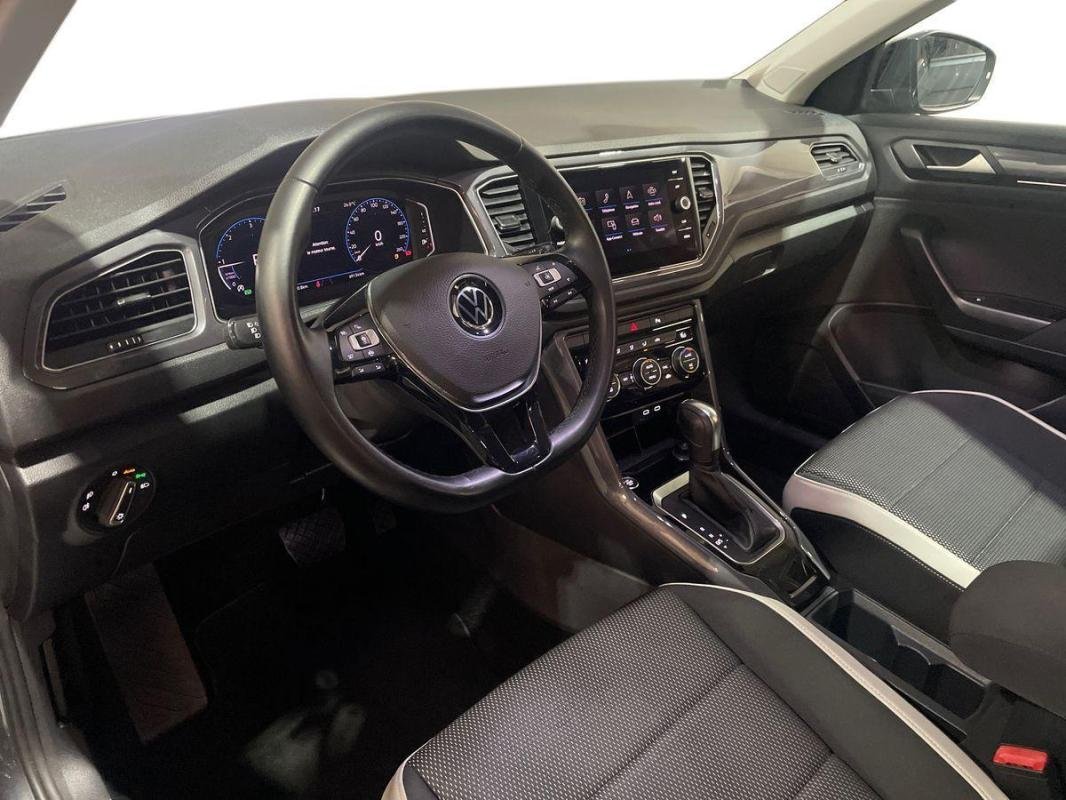 Volkswagen T-Roc - Photo 9
