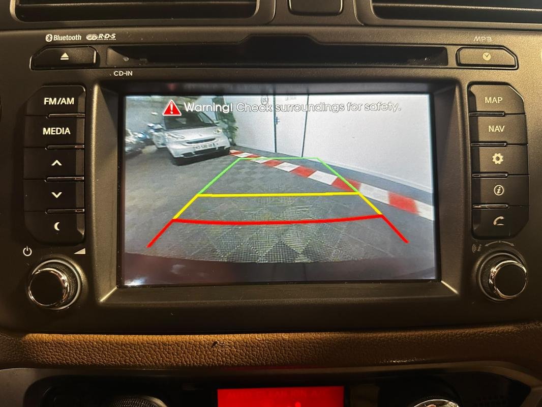 Kia Rio - Photo 20