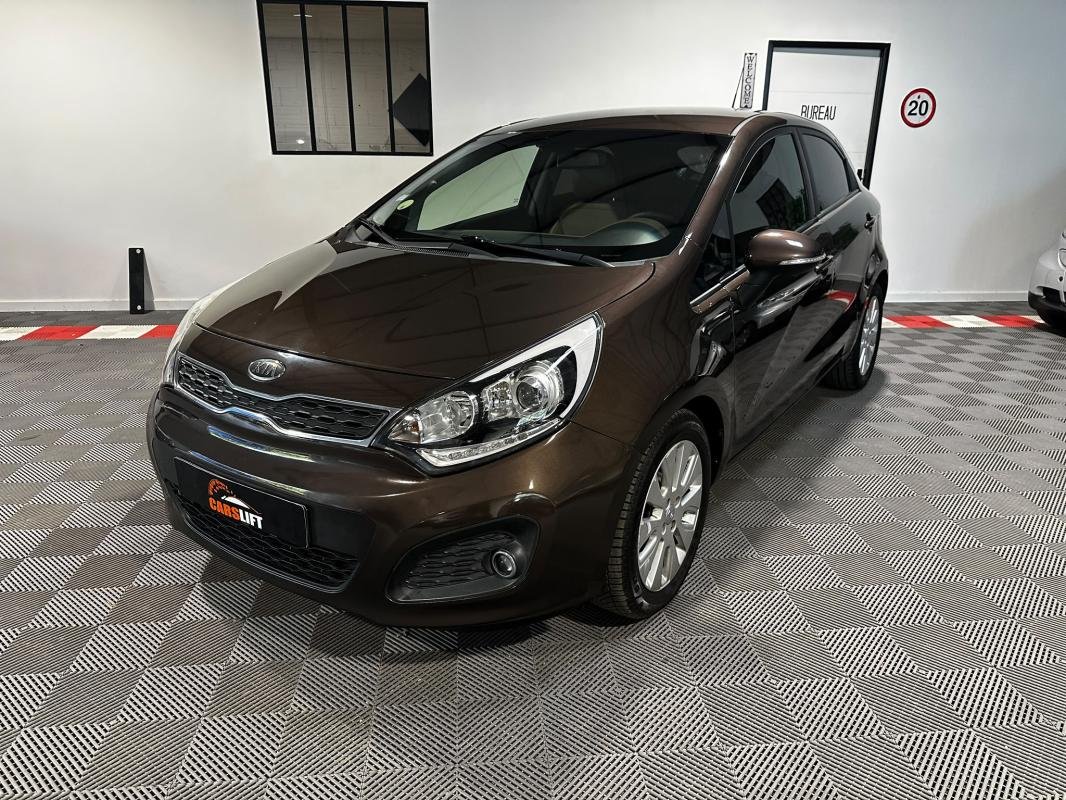 Kia Rio - Photo 6