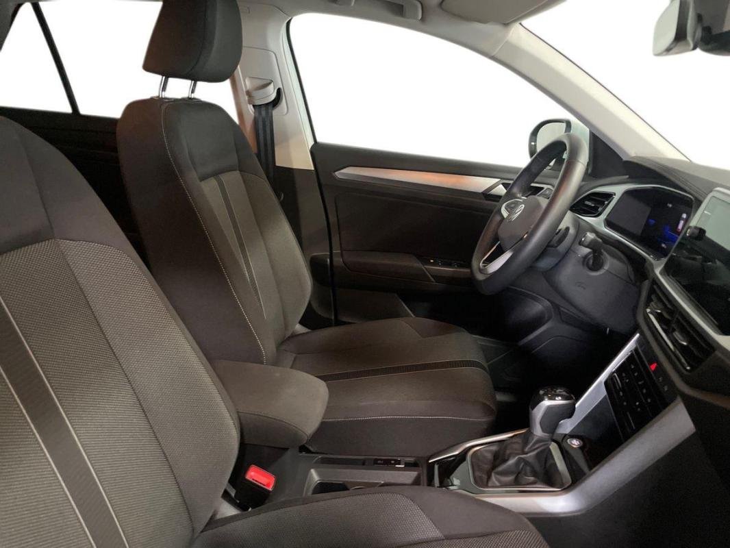 Volkswagen T-Roc - Photo 13