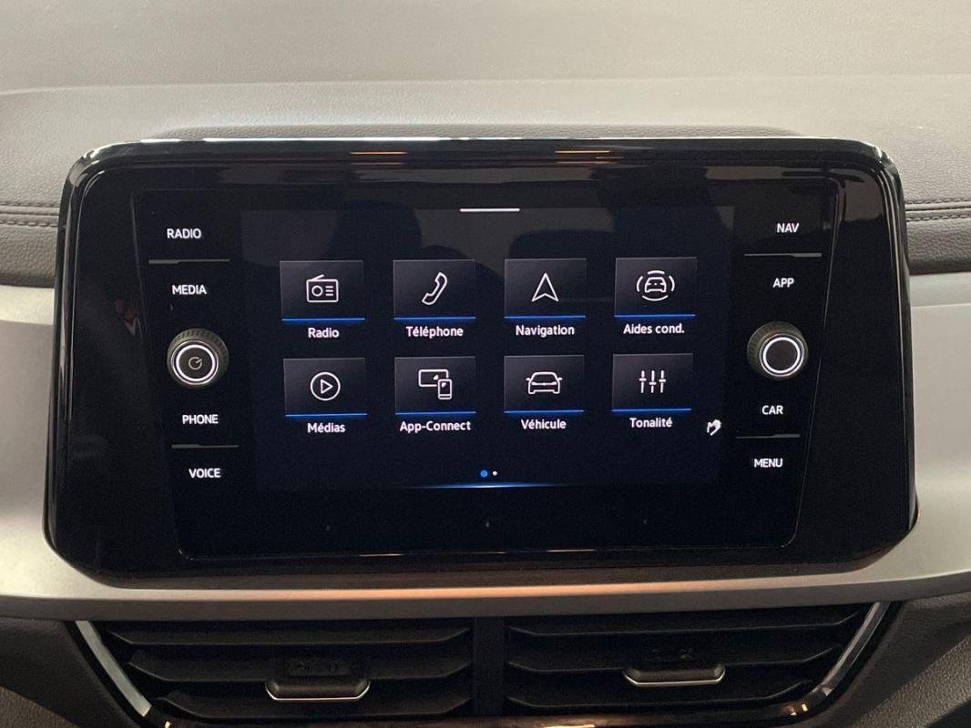 Volkswagen T-Roc - Photo 16