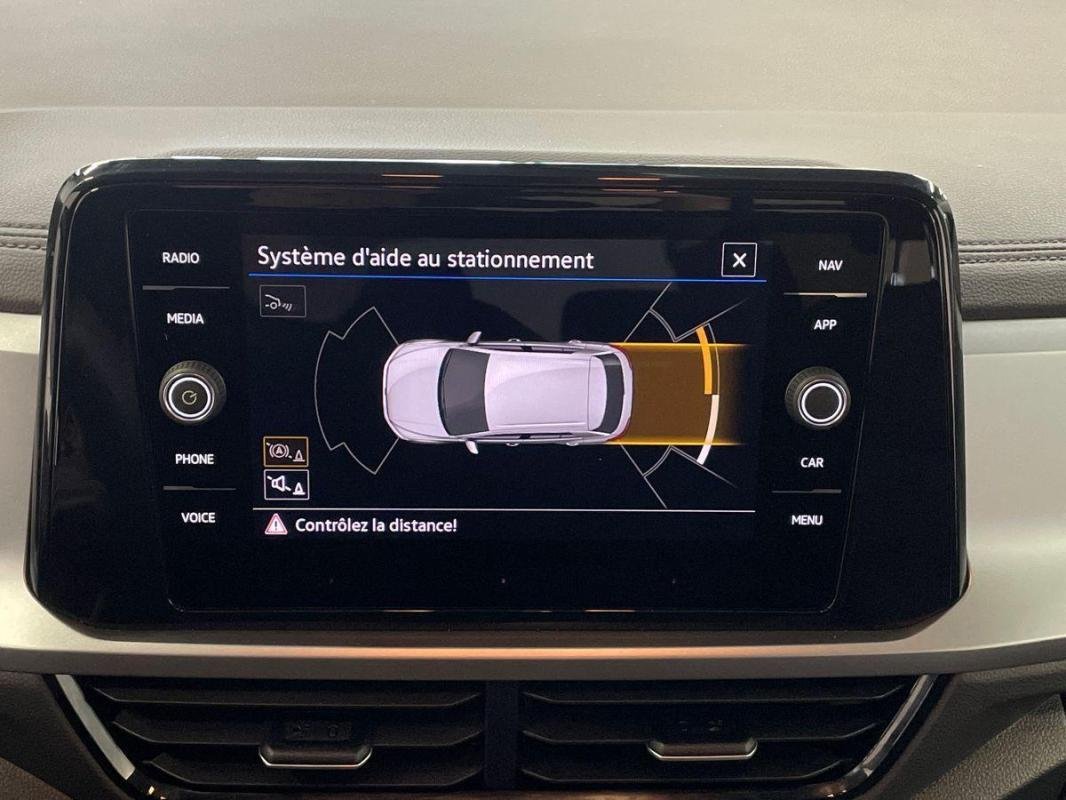 Volkswagen T-Roc - Photo 18