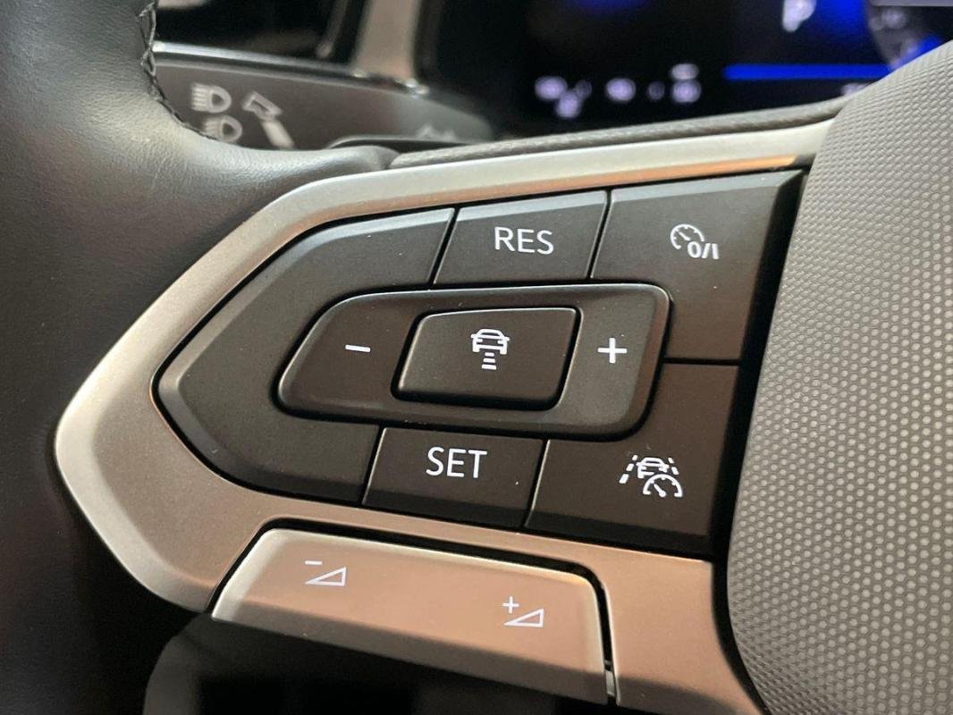 Volkswagen T-Roc - Photo 21