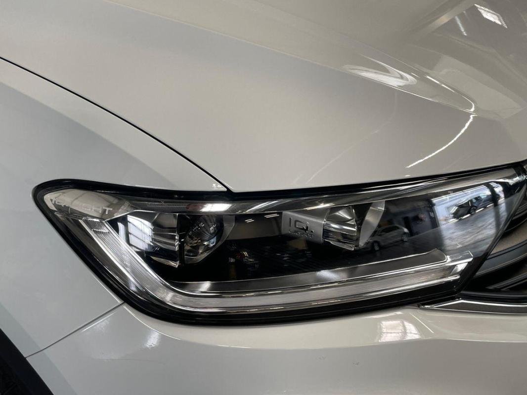 Volkswagen T-Roc - Photo 26