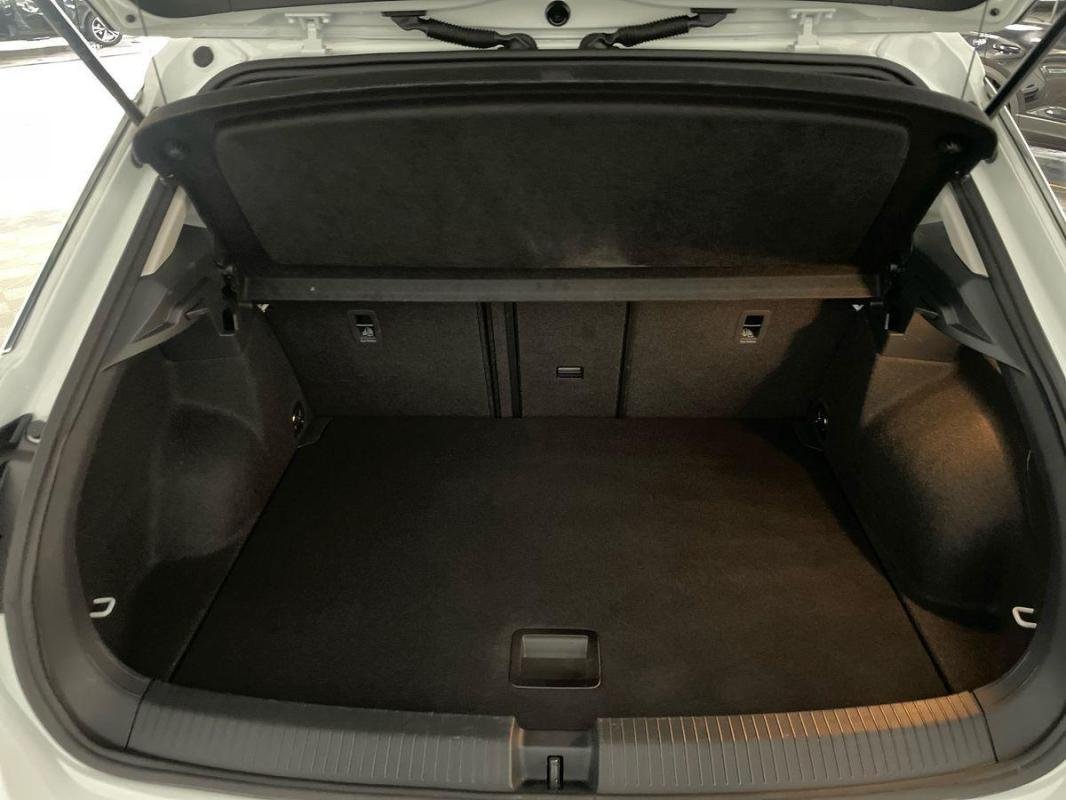 Volkswagen T-Roc - Photo 31