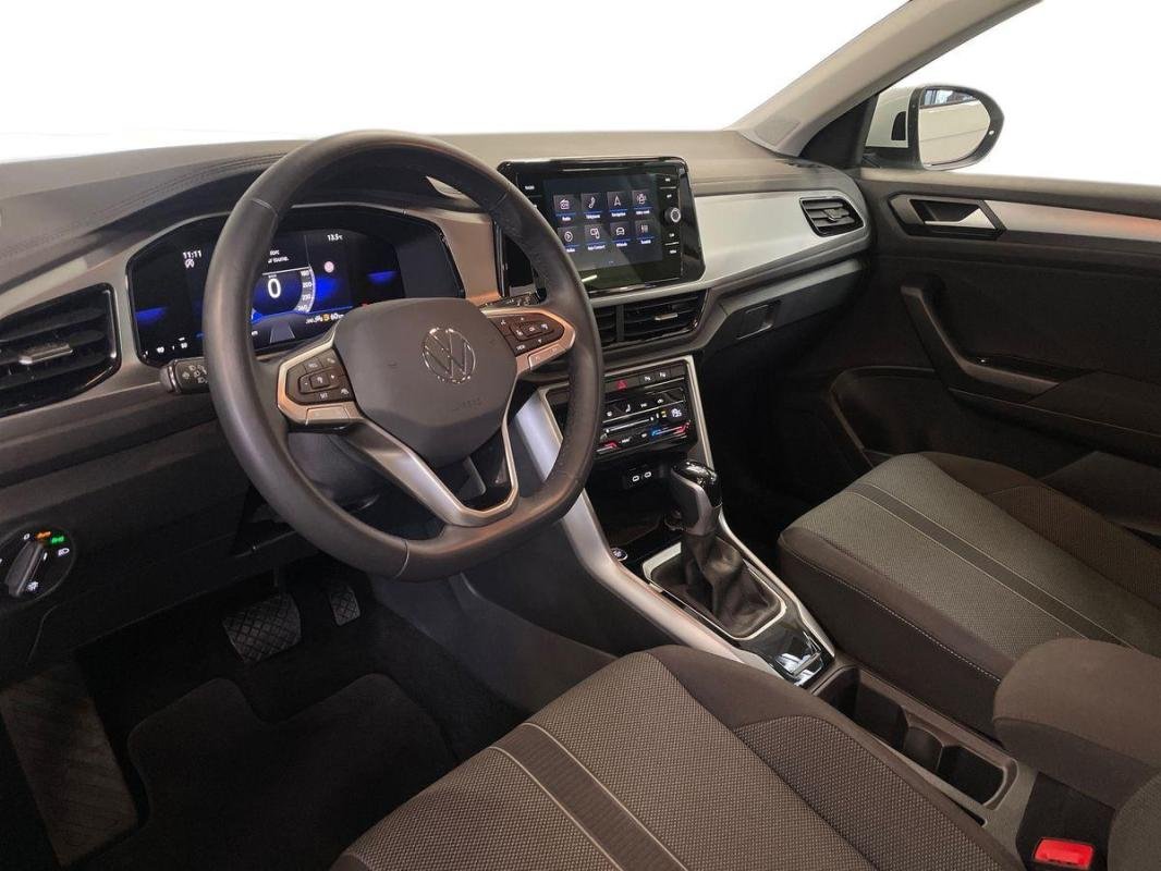 Volkswagen T-Roc - Photo 9