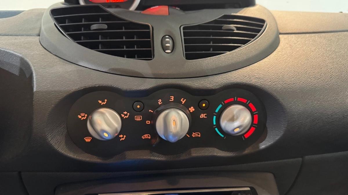 Renault Twingo - Photo 14