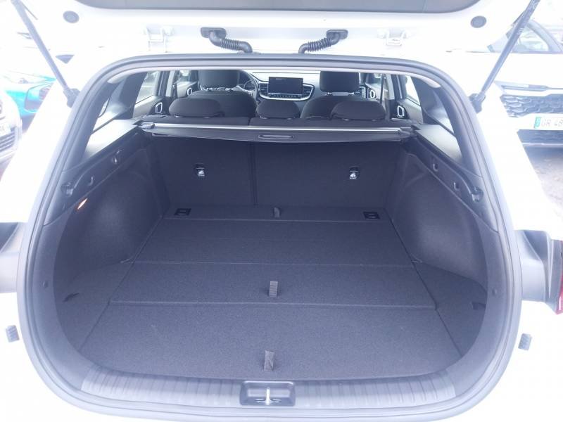 Kia Cee'd_SW - Photo 24