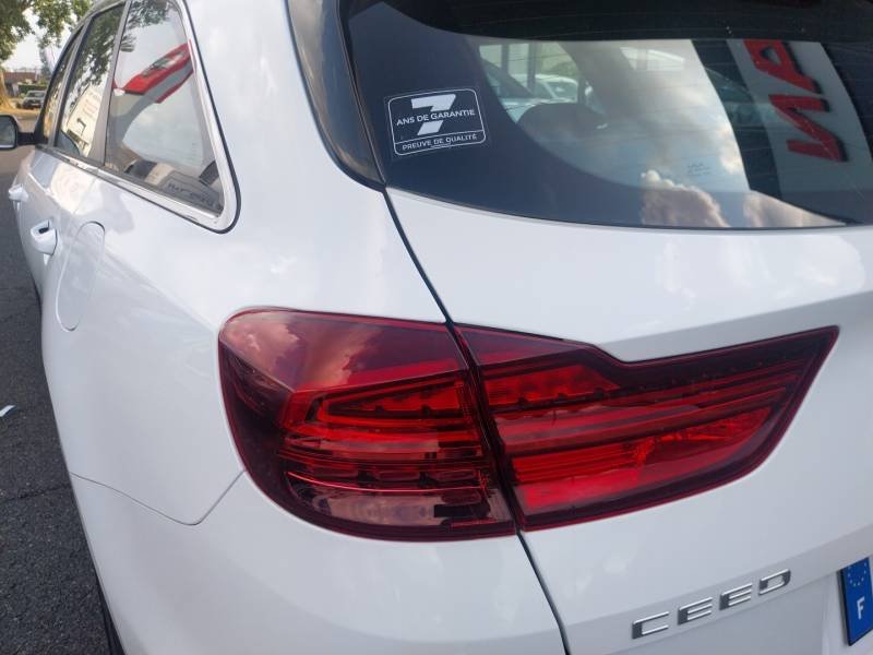 Kia Cee'd_SW - Photo 28