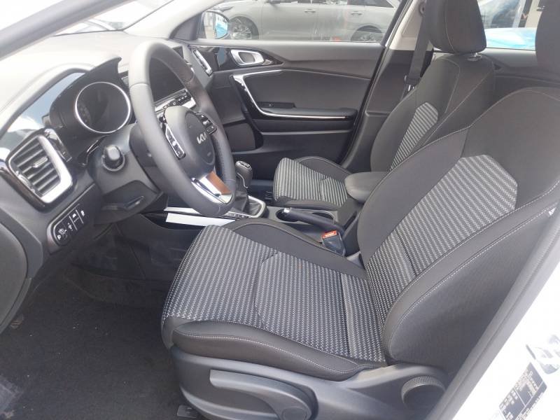 Kia Cee'd_SW - Photo 34