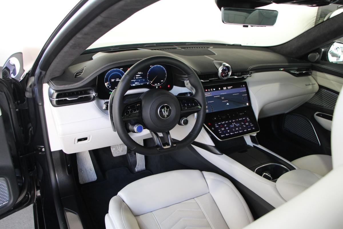 Maserati Granturismo - Photo 11