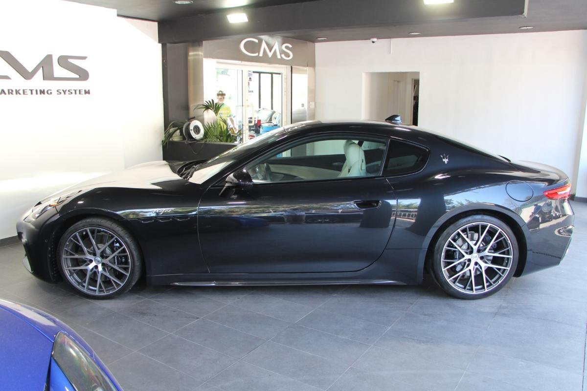 Maserati Granturismo - Photo 8