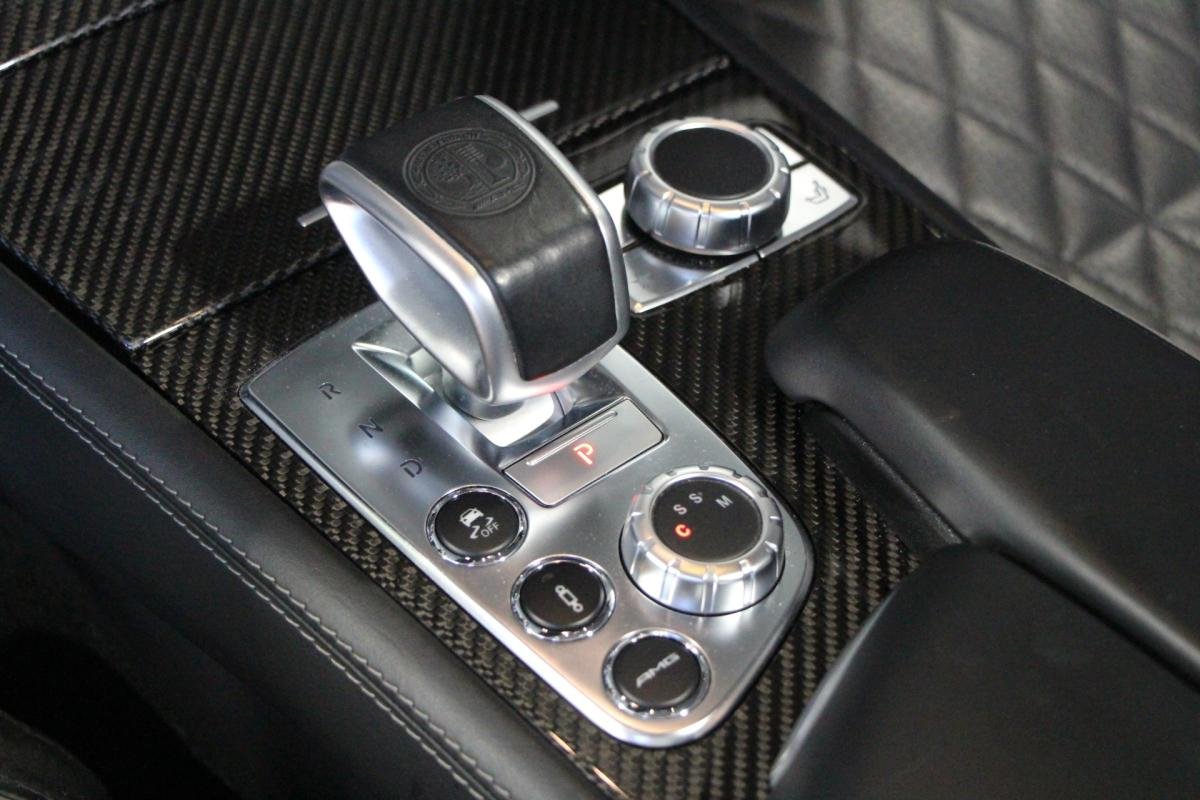 Mercedes Classe SL - Photo 19