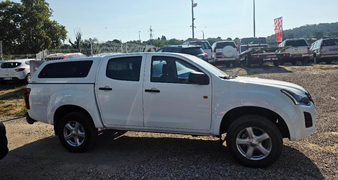 Isuzu D-max - Photo 14