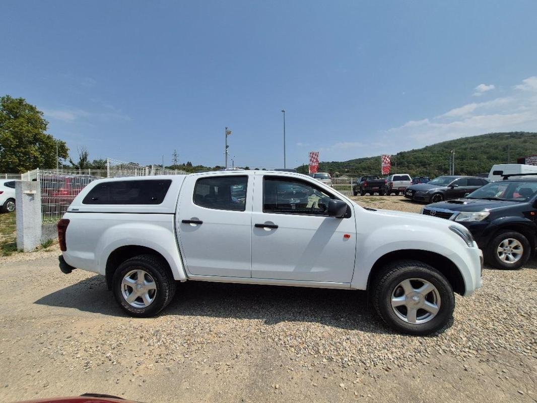 Isuzu D-max - Photo 15