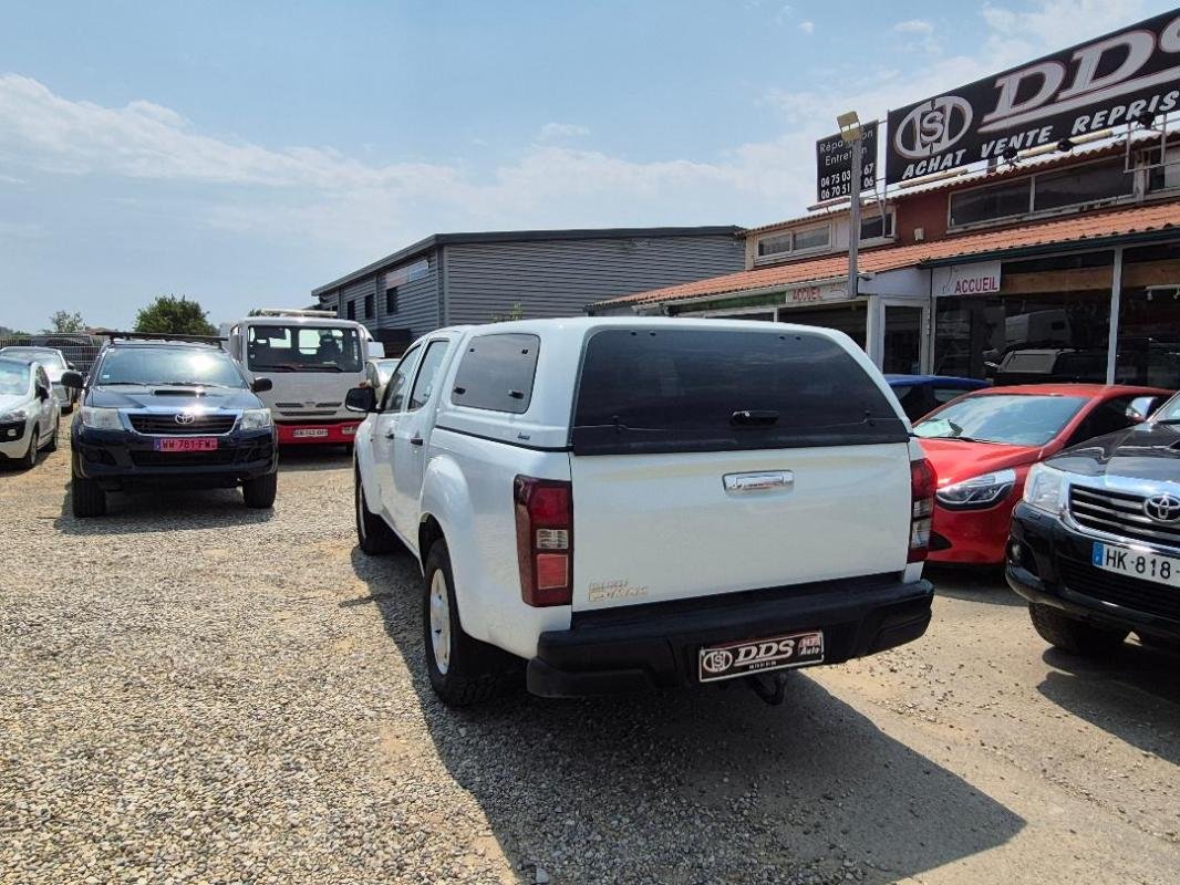 Isuzu D-max - Photo 17