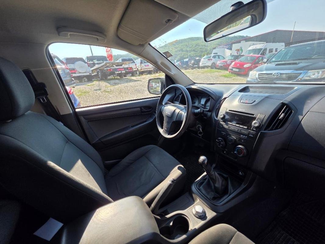 Isuzu D-max - Photo 19