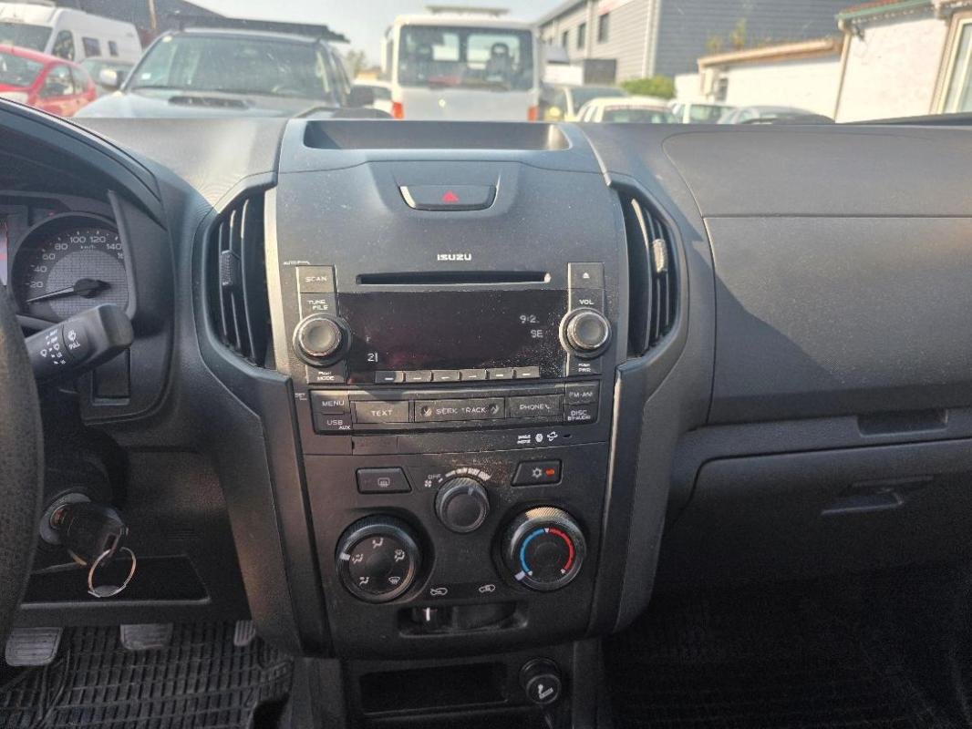 Isuzu D-max - Photo 20
