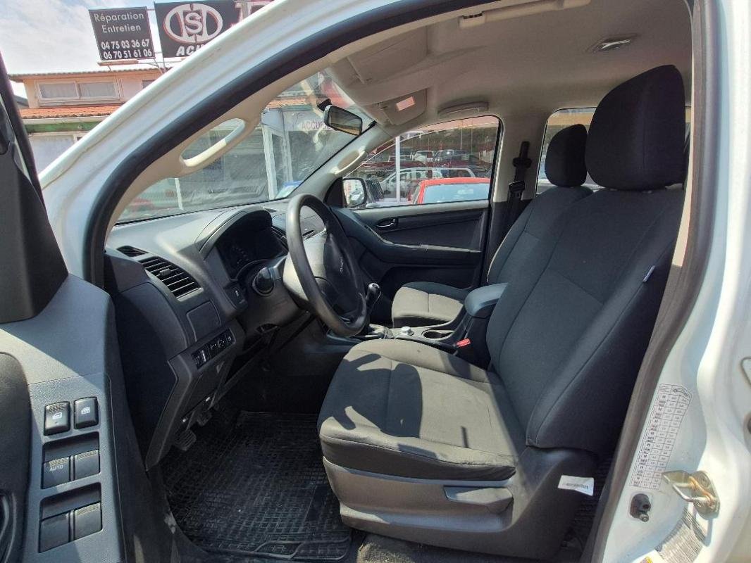 Isuzu D-max - Photo 22