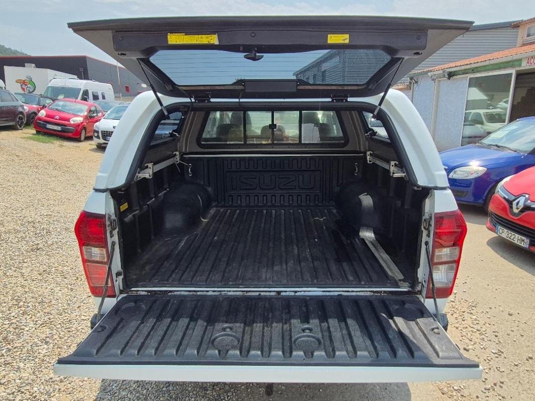 Isuzu D-max - Photo 27