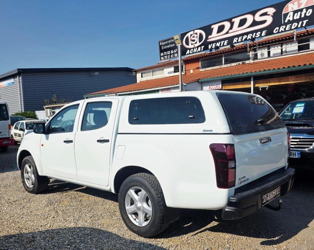 Isuzu D-max - Photo 10