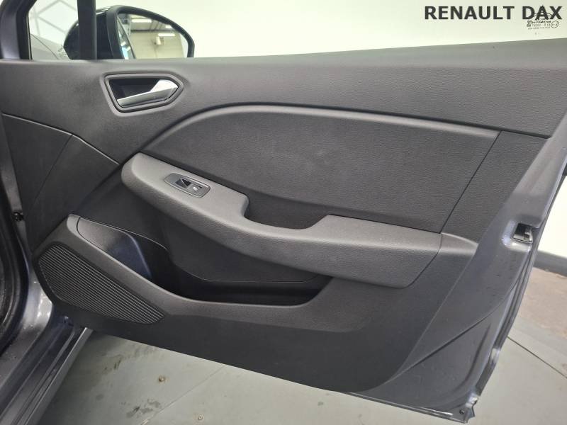 Renault Clio - Photo 21