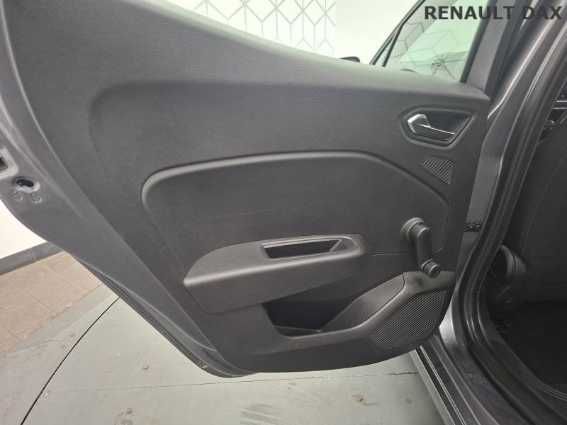 Renault Clio - Photo 23