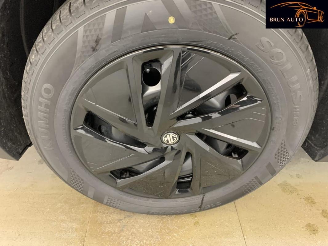 MG ZS - Photo 11