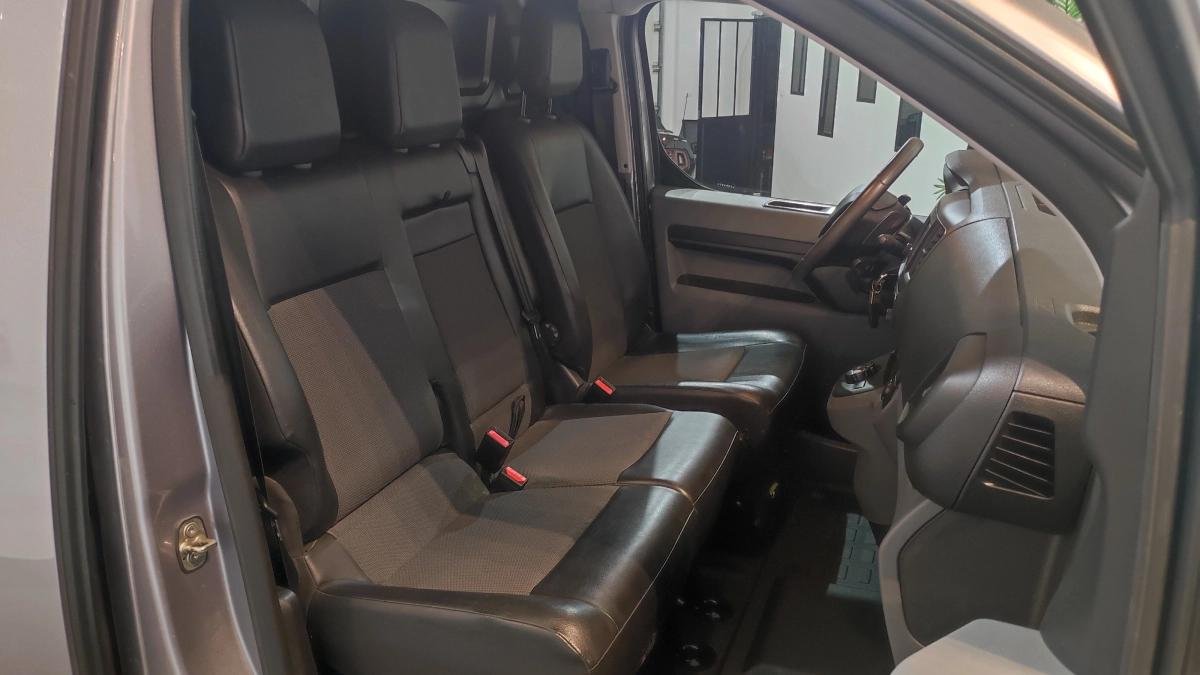 Peugeot Expert - Photo 17