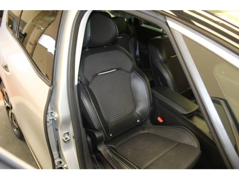 Renault Grand Scénic - Photo 12