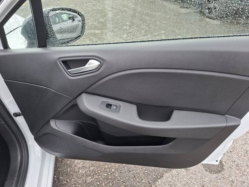 Renault Clio - Photo 25
