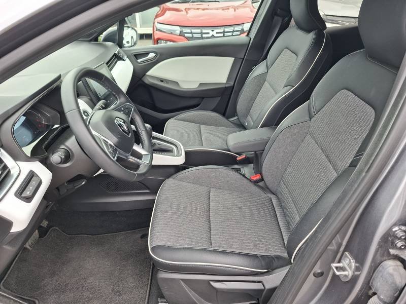 Renault Clio - Photo 25
