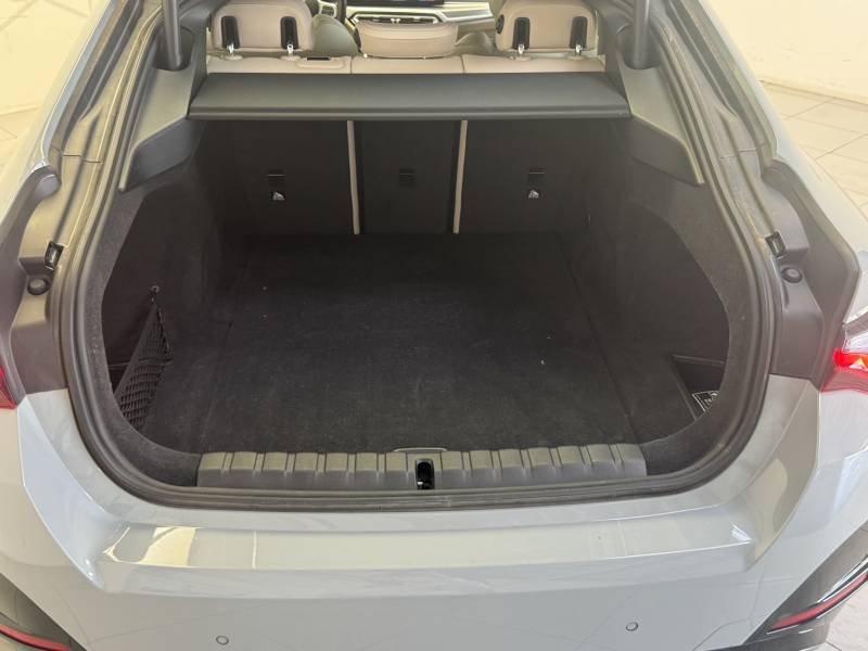 BMW i4 - Photo 14