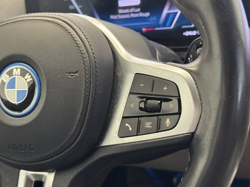 BMW i4 - Photo 25