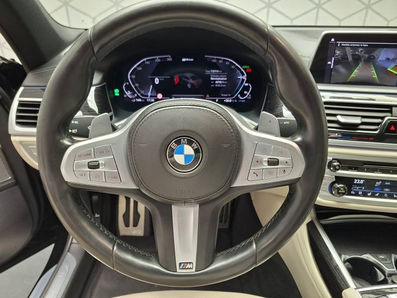 BMW Série 7 - Photo 17