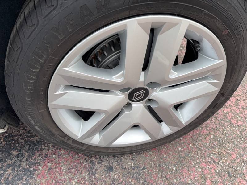 Renault Clio - Photo 25
