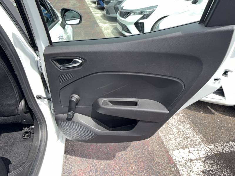 Renault Clio - Photo 31