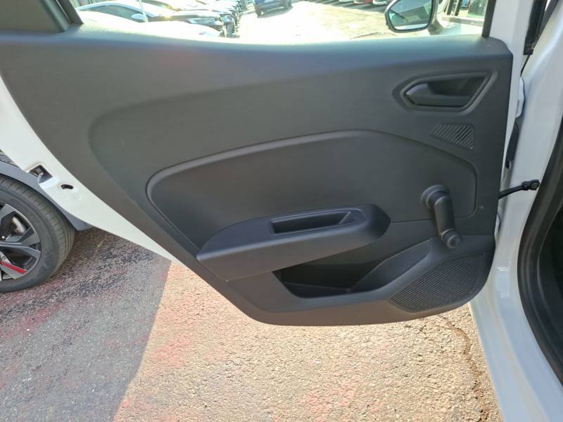 Renault Clio - Photo 27