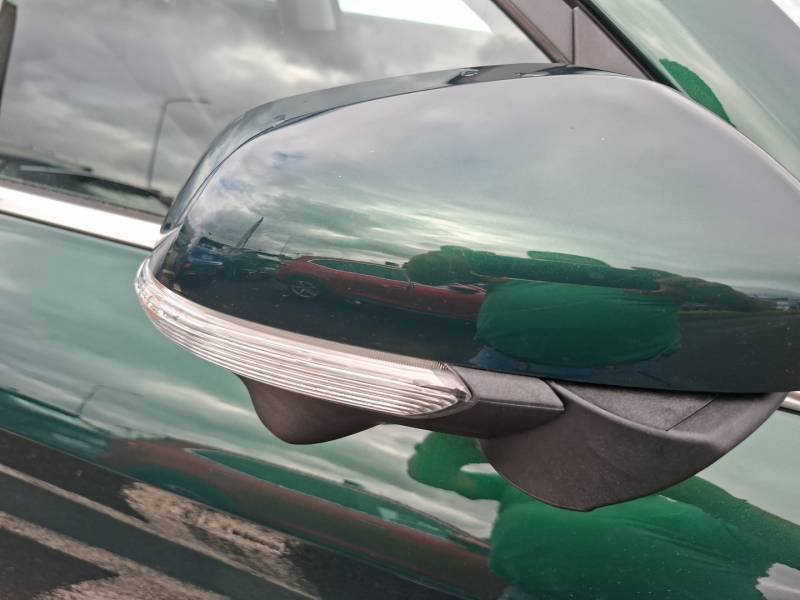 MG ZS - Photo 9