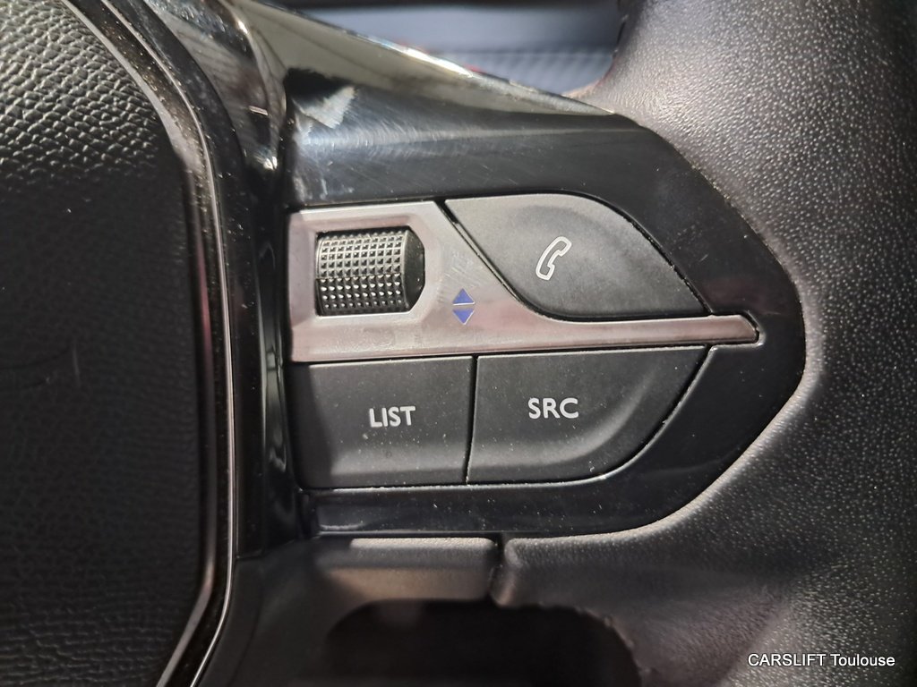 Peugeot 208 - Photo 21