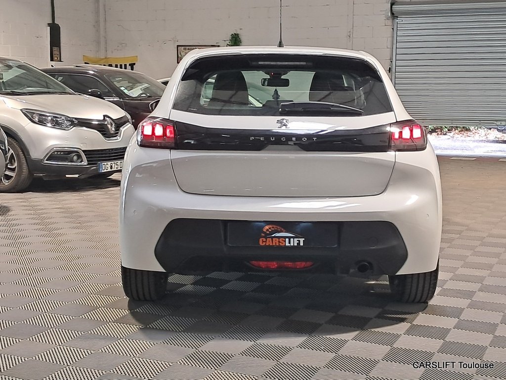 Peugeot 208 - Photo 6