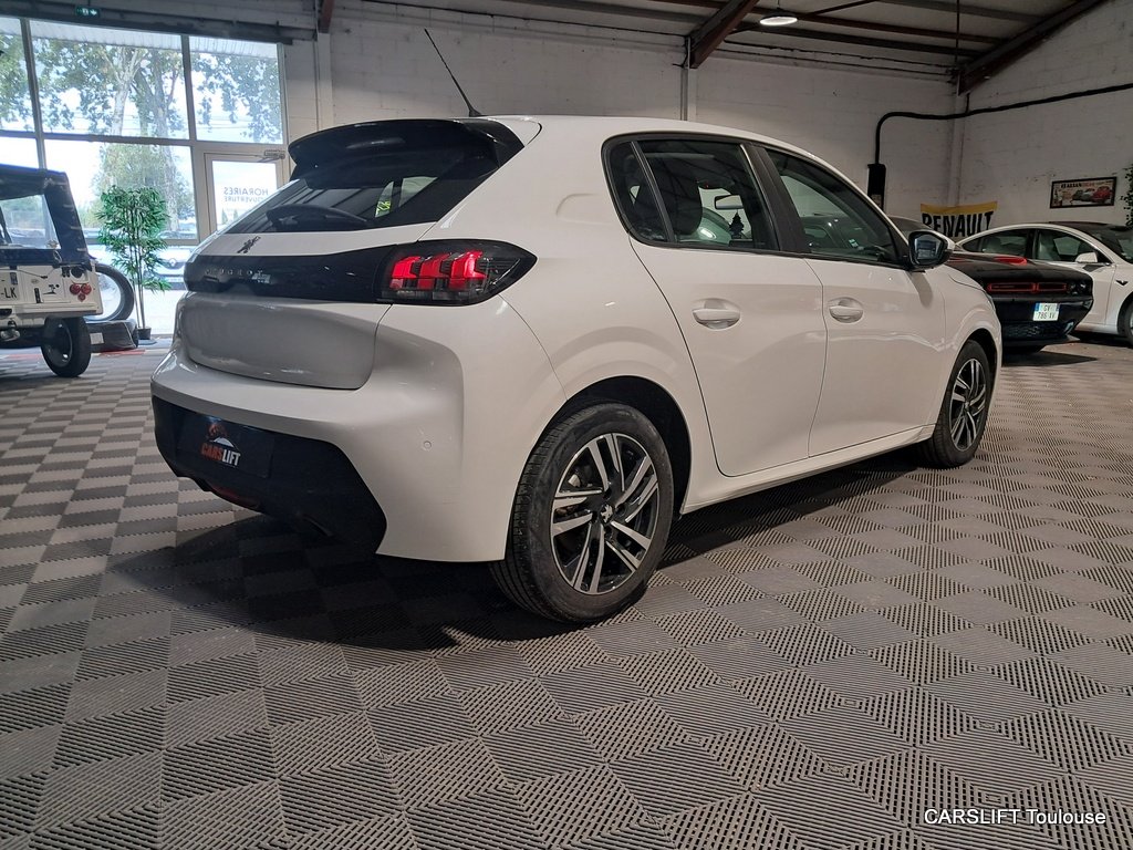 Peugeot 208 - Photo 7