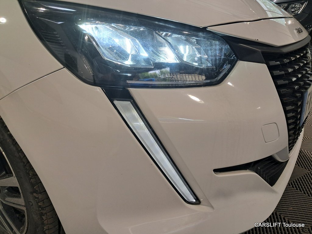 Peugeot 208 - Photo 9