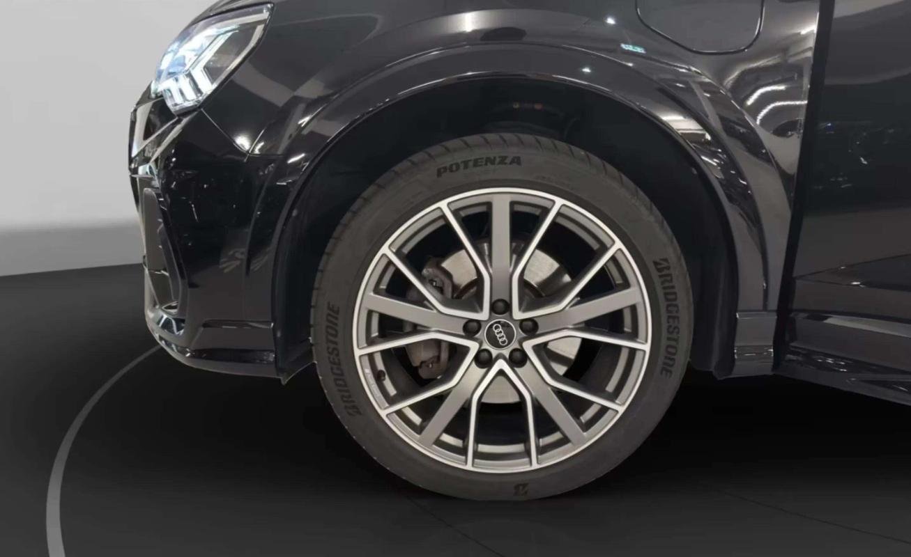 Audi Q3 - Photo 18
